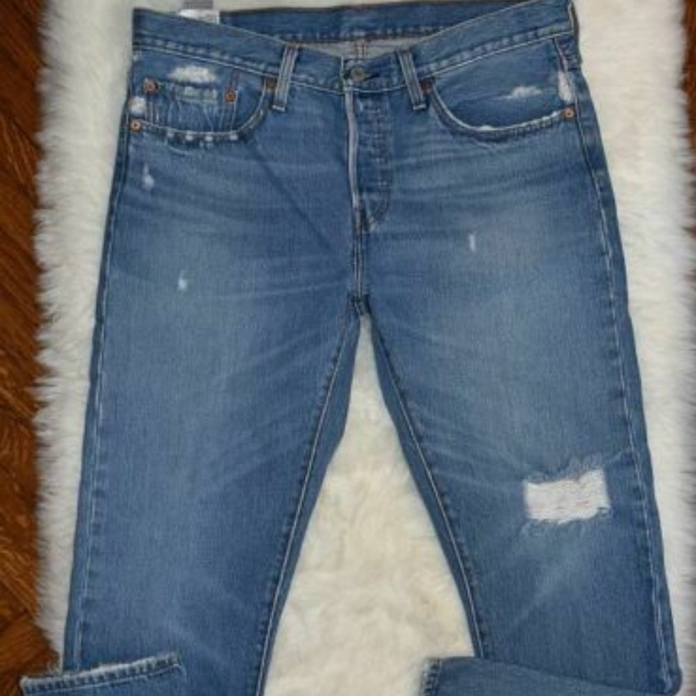 Levi's jeans womens 31x28 501 T tapered button fly
